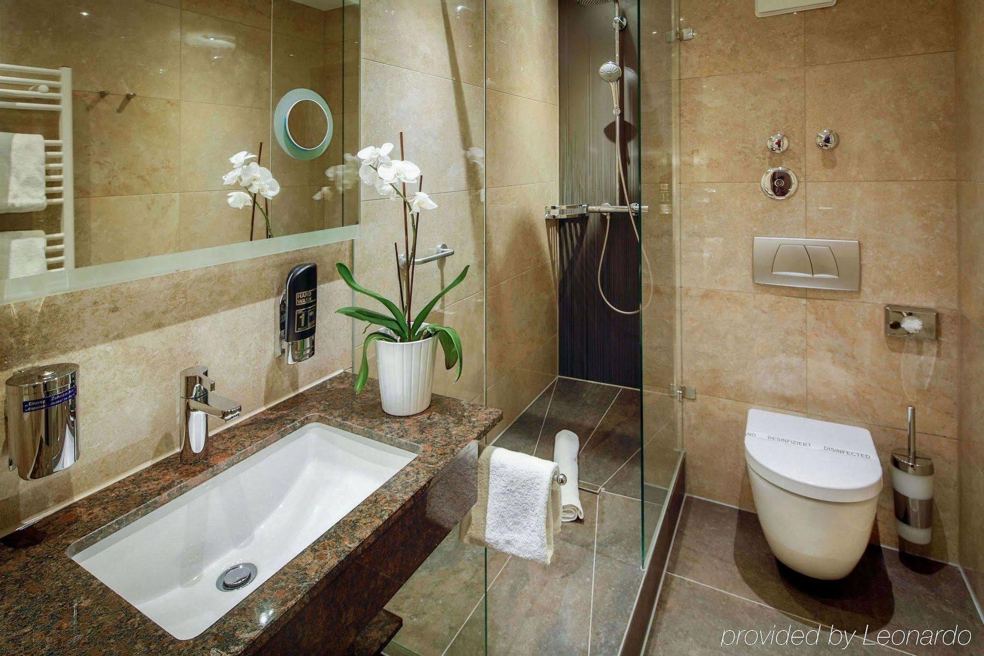 Hotel Tiptop Burgschmiet Garni