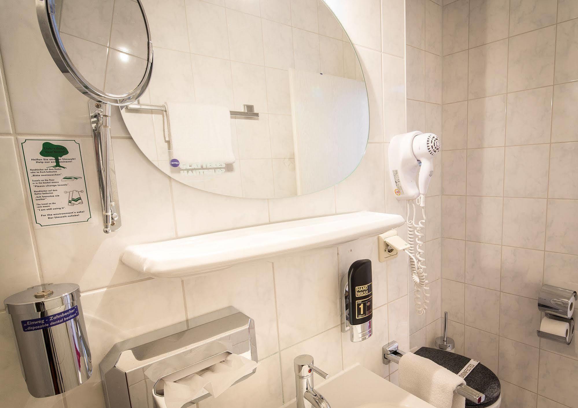 Hotel Tiptop Burgschmiet Garni