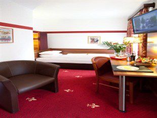 Tiptop Burgschmiet Garni Hotel Nürnberg