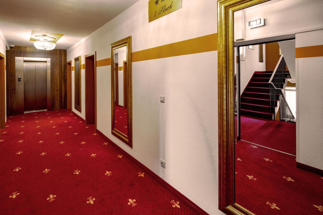 Hotel Tiptop Burgschmiet Garni 3*