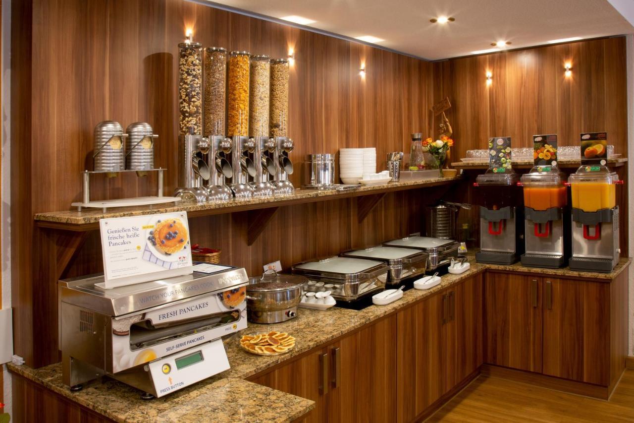 Tiptop Burgschmiet Garni Hotel 3*