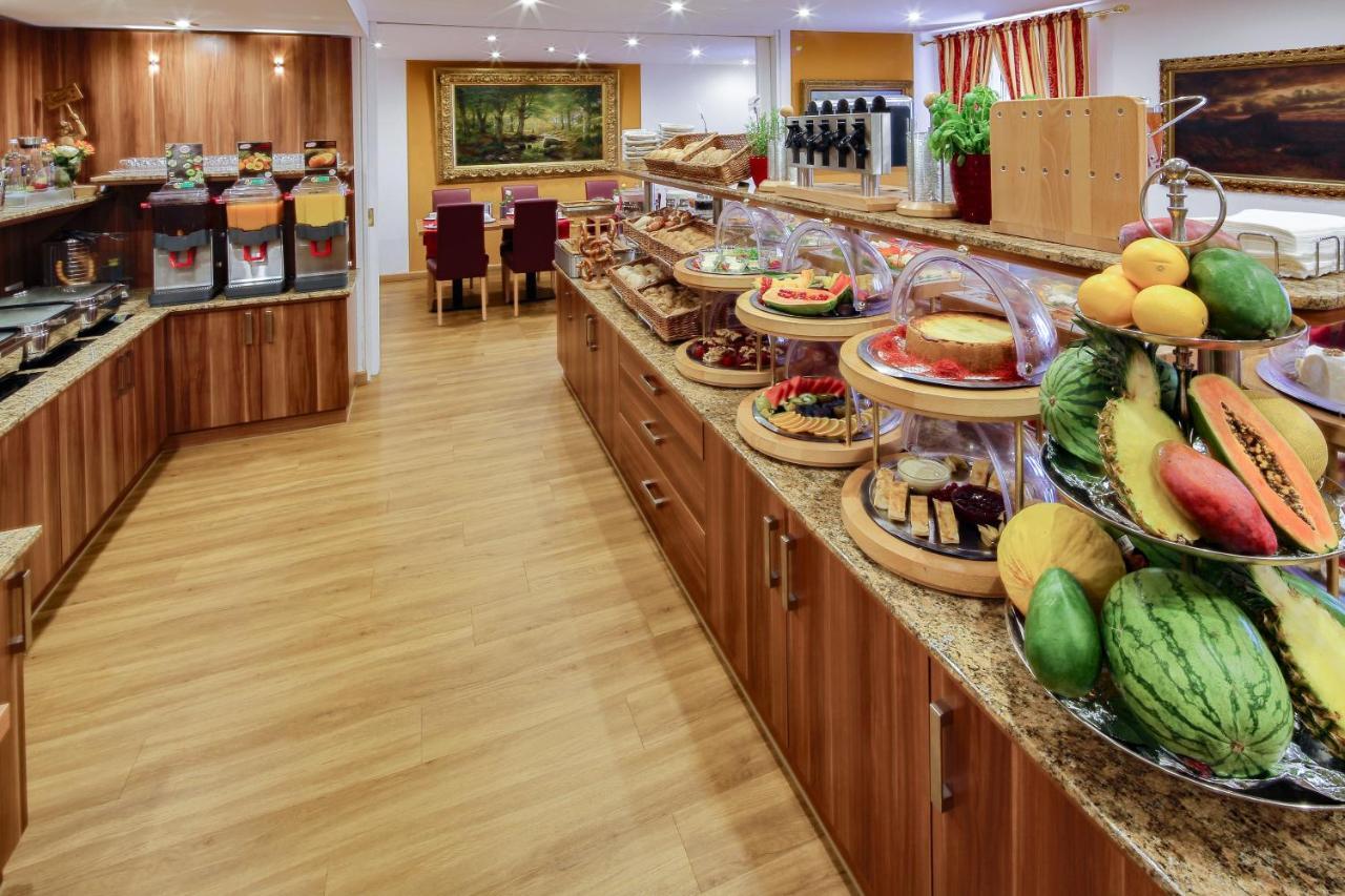 Tiptop Burgschmiet Garni Hotel